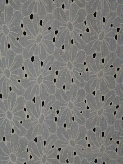 Kora flower pattern dyeable Schiffli Embrooidered Fabric