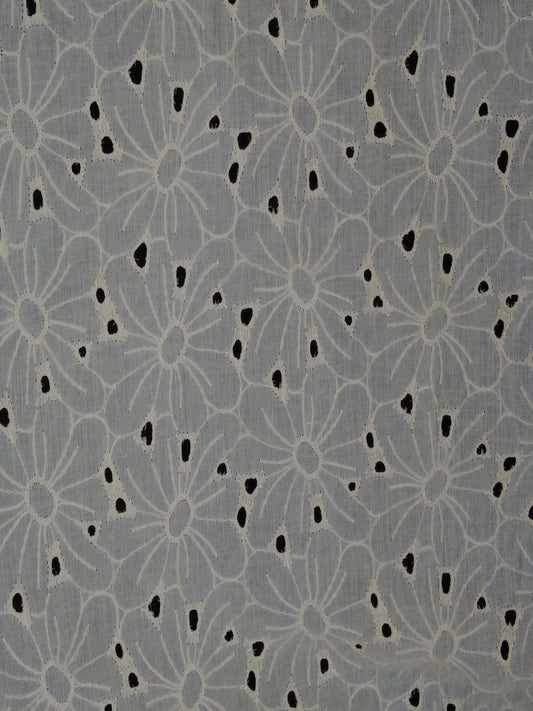 Kora flower pattern dyeable Schiffli Embrooidered Fabric
