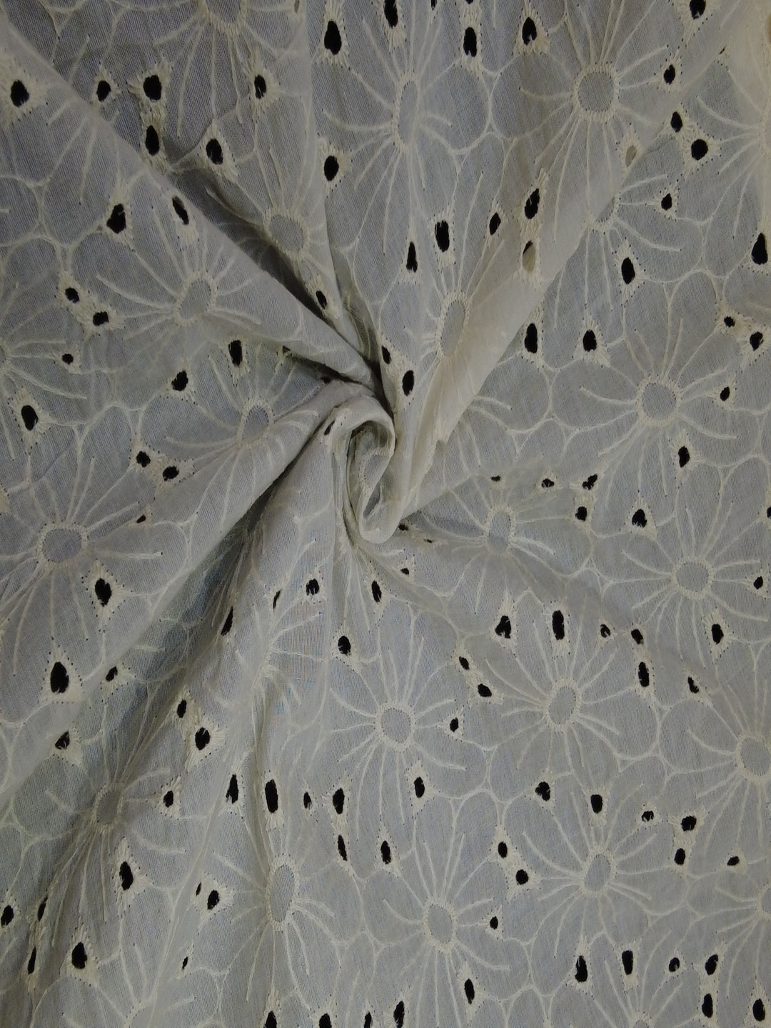 Kora flower pattern dyeable Schiffli Embrooidered Fabric