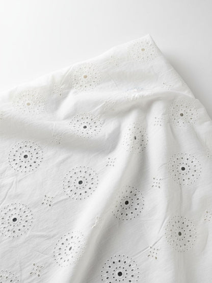 Minimal Floral Circle Hakoba Cotton Fabric