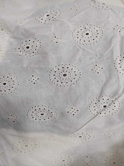 Minimal Floral Circle Hakoba Cotton Fabric