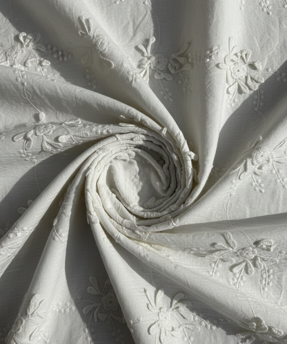 White 3d work Breeze Bloom Schiffli Embroidered fabrics