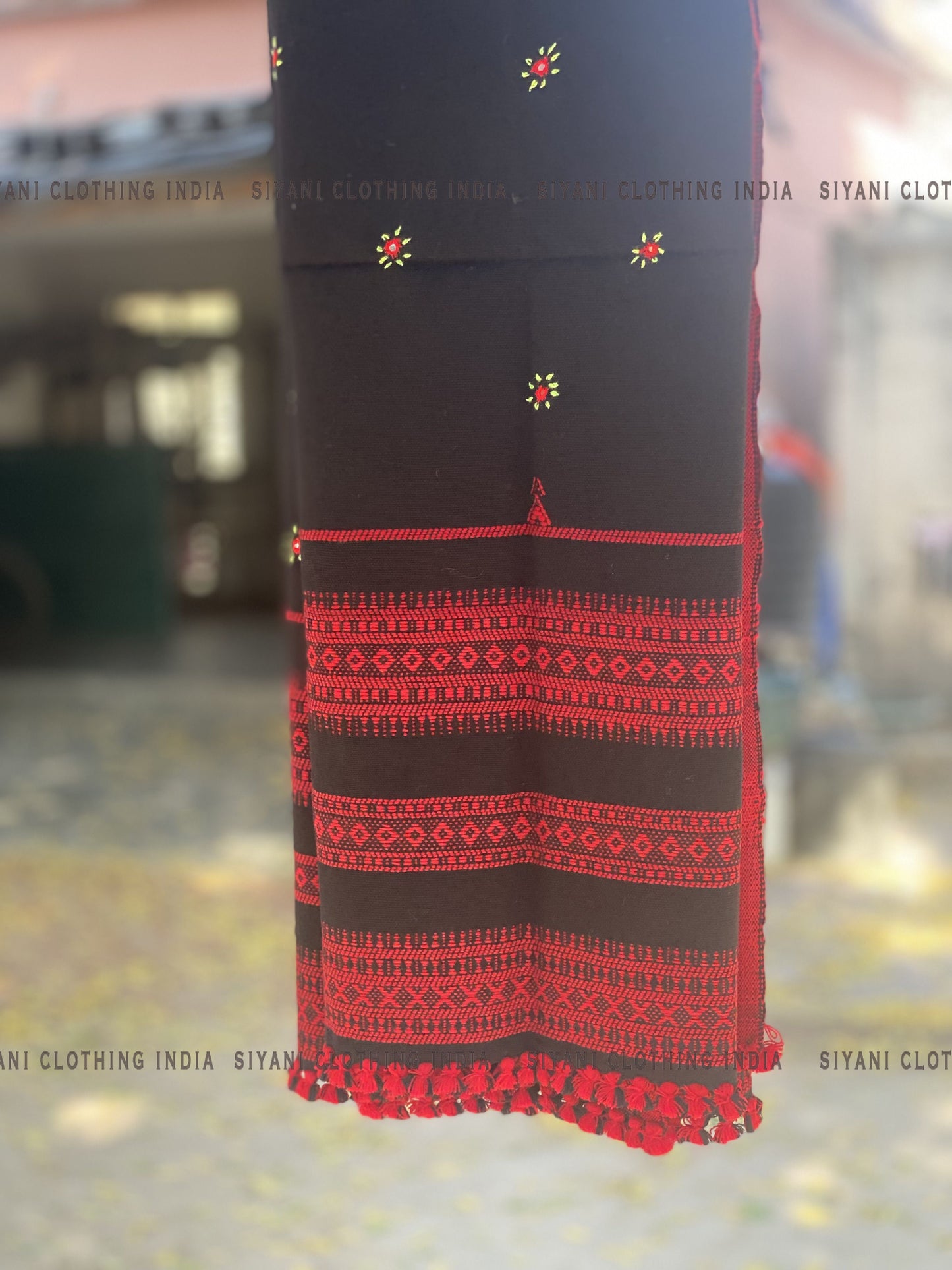 Siyani Black Pure Wool Embroidered Handmade Shawl