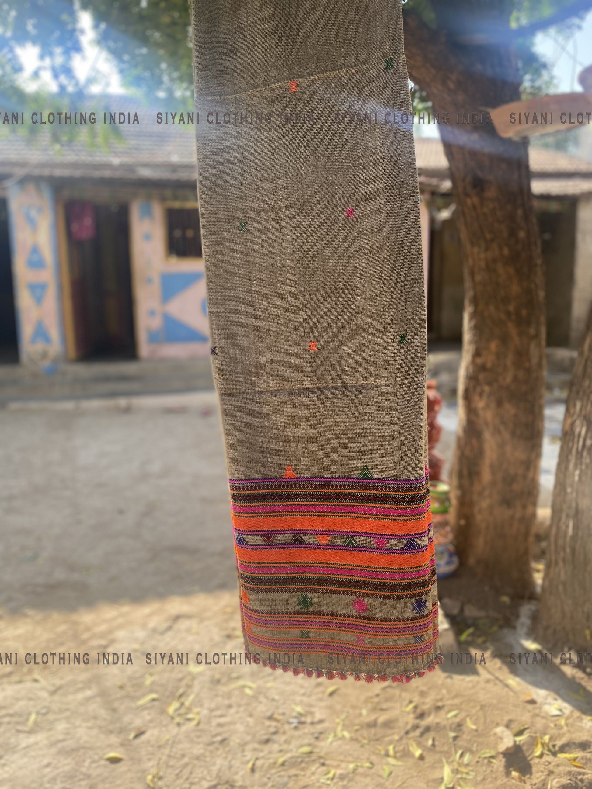 Siyani Natural Pure Wool Embroidered Handmade Shawl